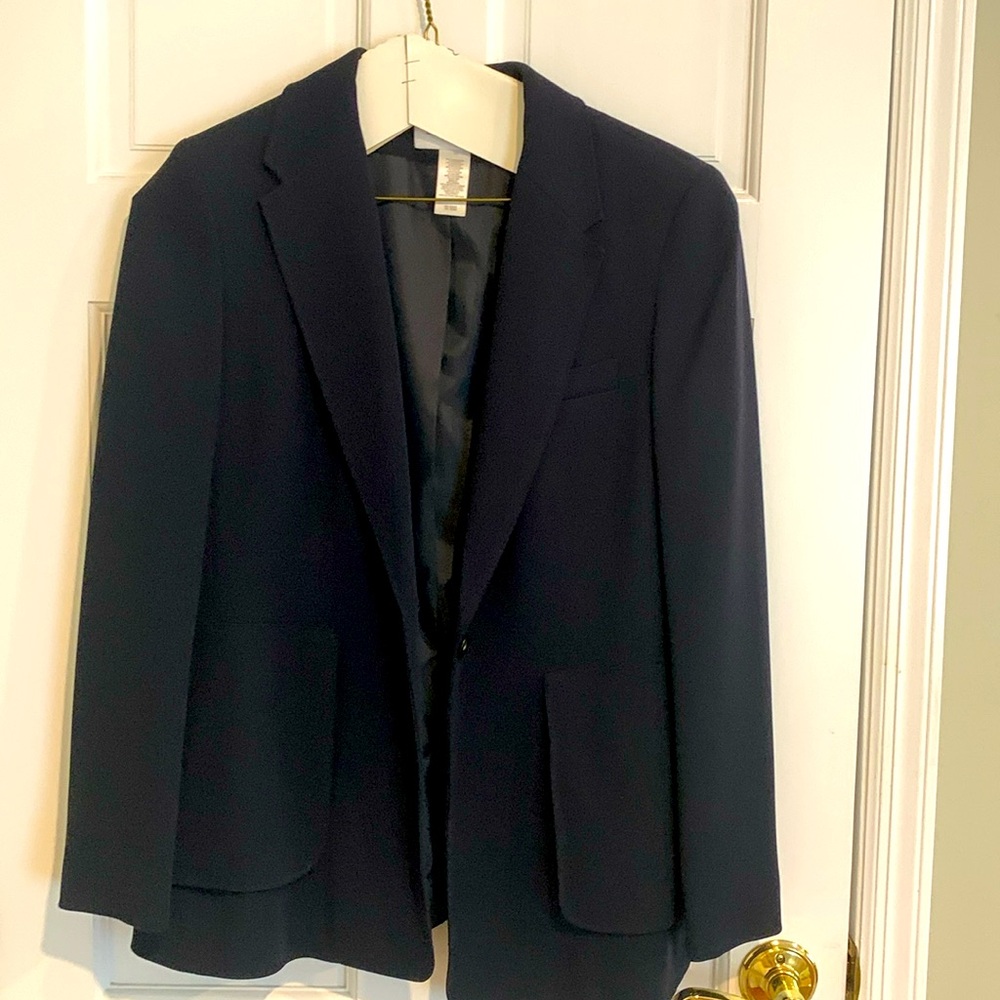 This is Liz Claiborne size 10 laser side pockets. Nice stitching on the pockets